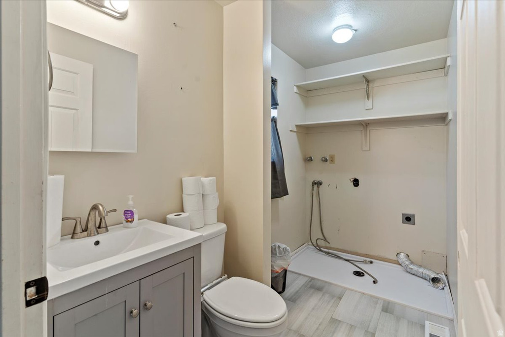 256 E 425 S Kaysville, UT 84037