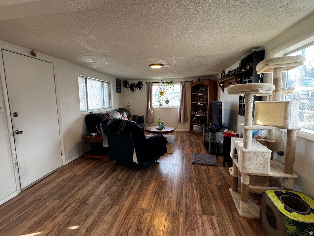 330 S 100 E Tooele, UT 84074