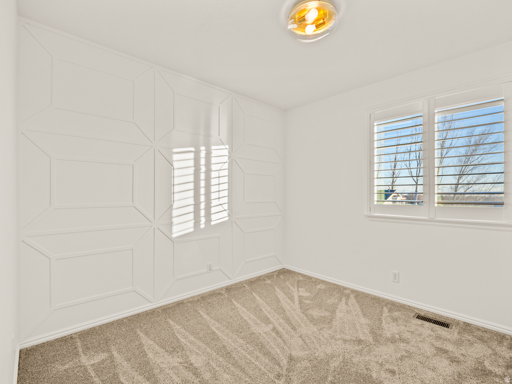 548 W 2325 N Lehi, UT 84043