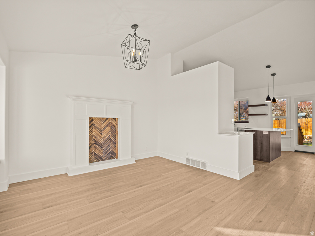 548 W 2325 N Lehi, UT 84043