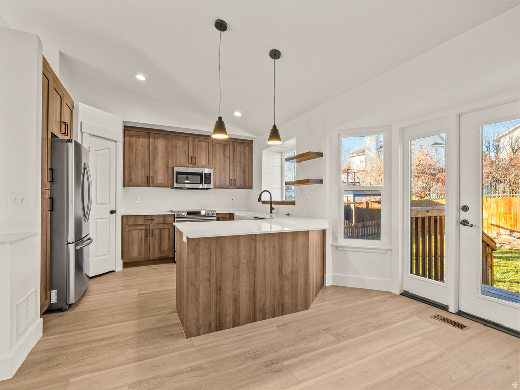 548 W 2325 N Lehi, UT 84043