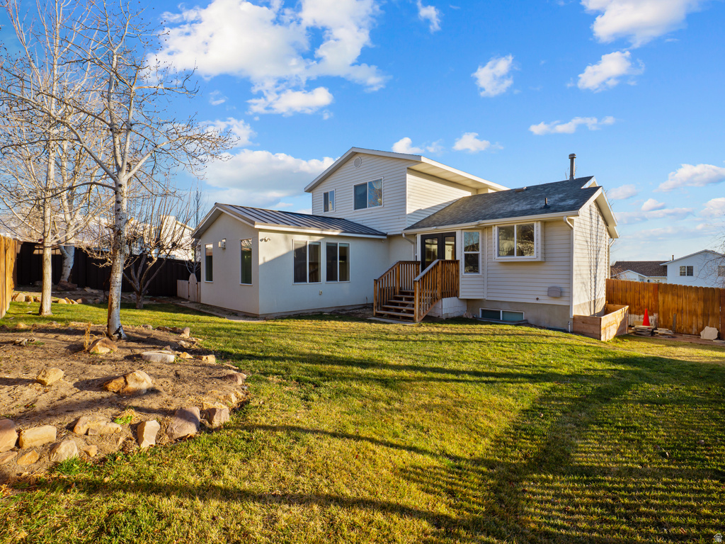 548 W 2325 N Lehi, UT 84043