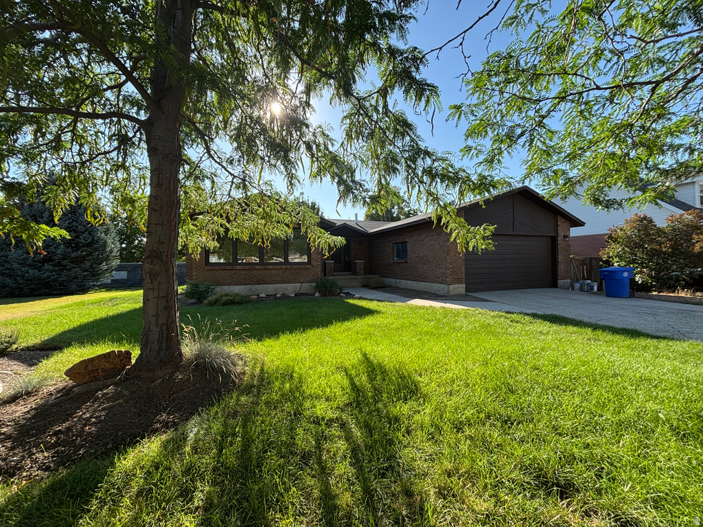 7692 S CHAD ST Midvale, UT 84047