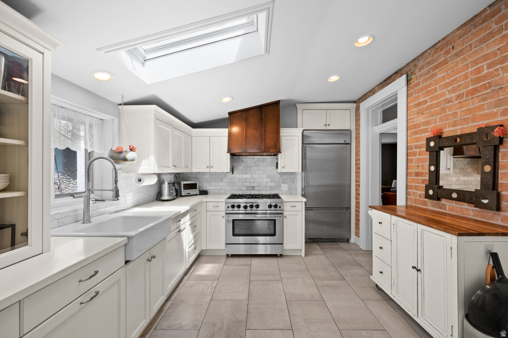 107 W CLINTON AVE Salt Lake City, UT 84103