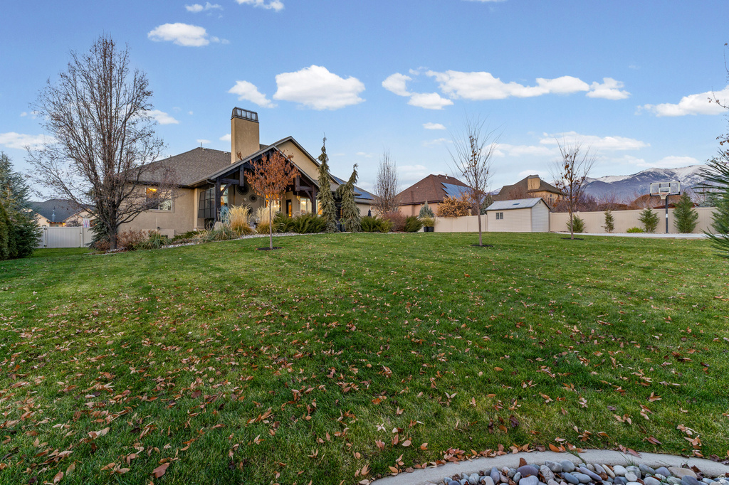 375 W PADDOCK LN Kaysville, UT 84037
