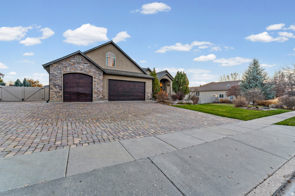 375 W PADDOCK LN Kaysville, UT 84037