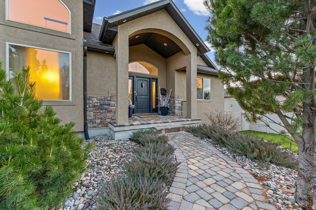 375 W PADDOCK LN Kaysville, UT 84037