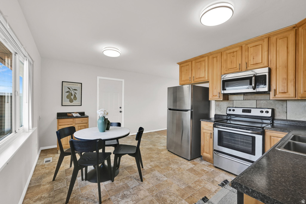 4212 W 4695 S Salt Lake City, UT 84120