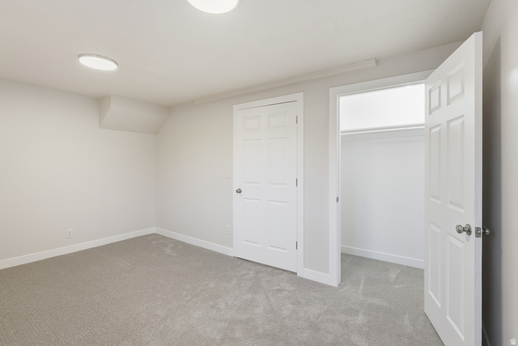 5751 S DYNASTY OAKS CIR Taylorsville, UT 84118