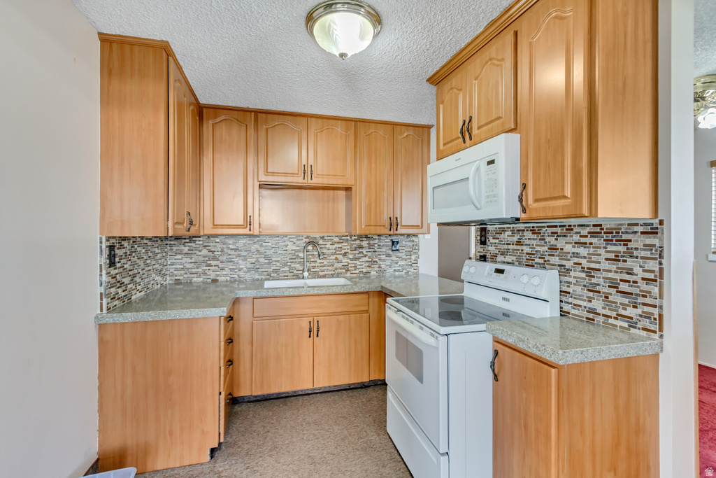 4945 S 4860 W Kearns, UT 84118