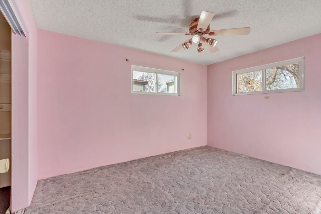 4945 S 4860 W Kearns, UT 84118