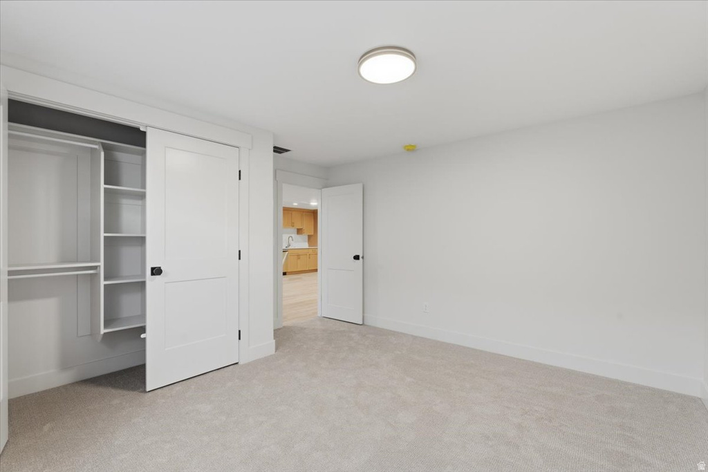 1048 E LESTER DR South Weber, UT 84405