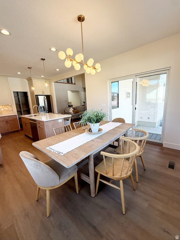 1042 E LESTER DR South Weber, UT 84405