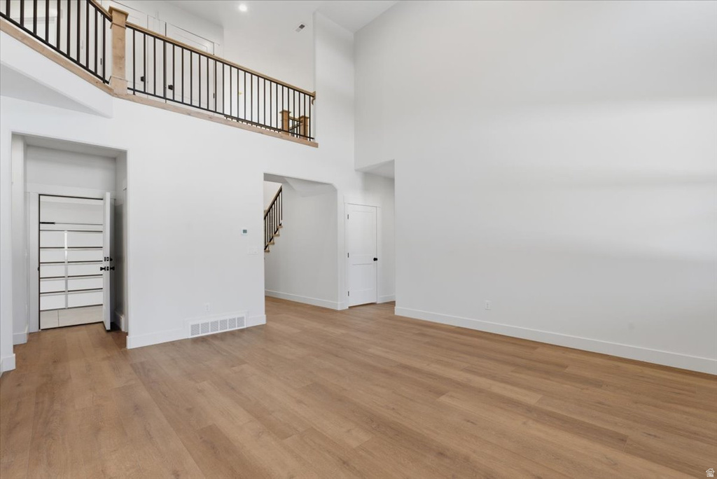 1048 E LESTER DR South Weber, UT 84405