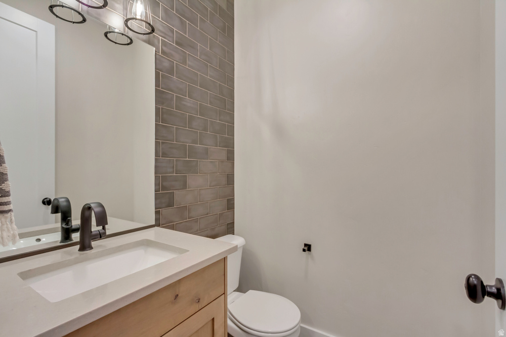 1121 E 2600 N North Ogden, UT 84414