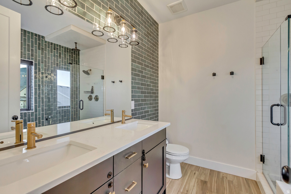 1121 E 2600 N North Ogden, UT 84414