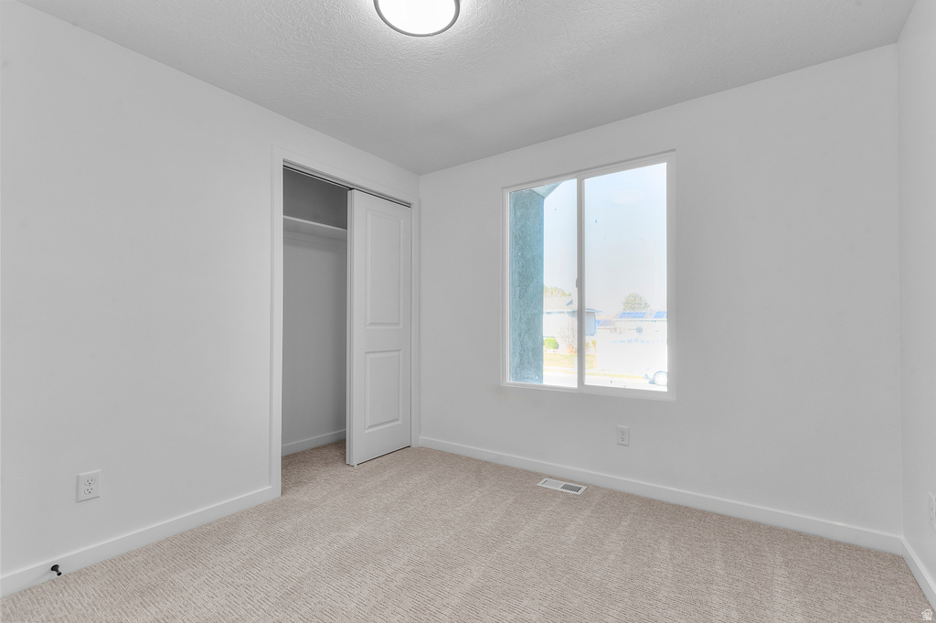 3329 W SUNNYBROOK DR West Valley City, UT 84119