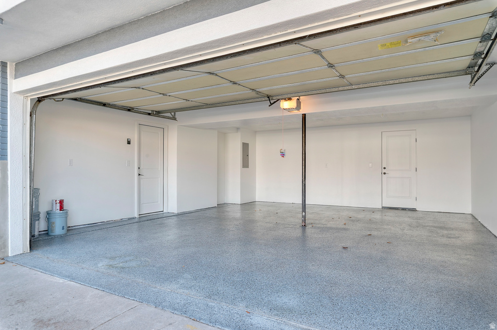 3329 W SUNNYBROOK DR West Valley City, UT 84119