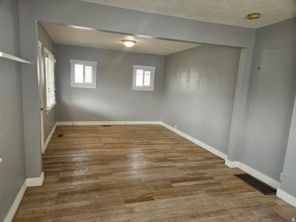 7961 S PIONEER ST Midvale, UT 84047