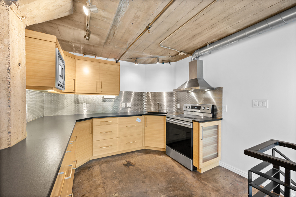 380 W 200 S #104 Salt Lake City, UT 84101