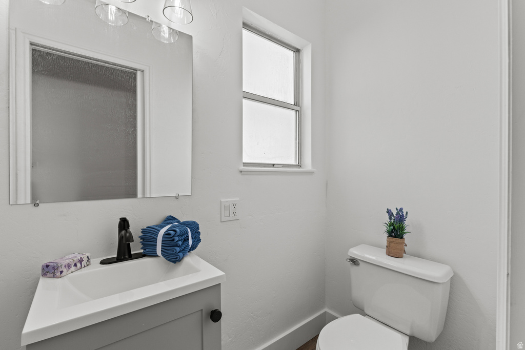 694 S 600 E River Heights, UT 84321