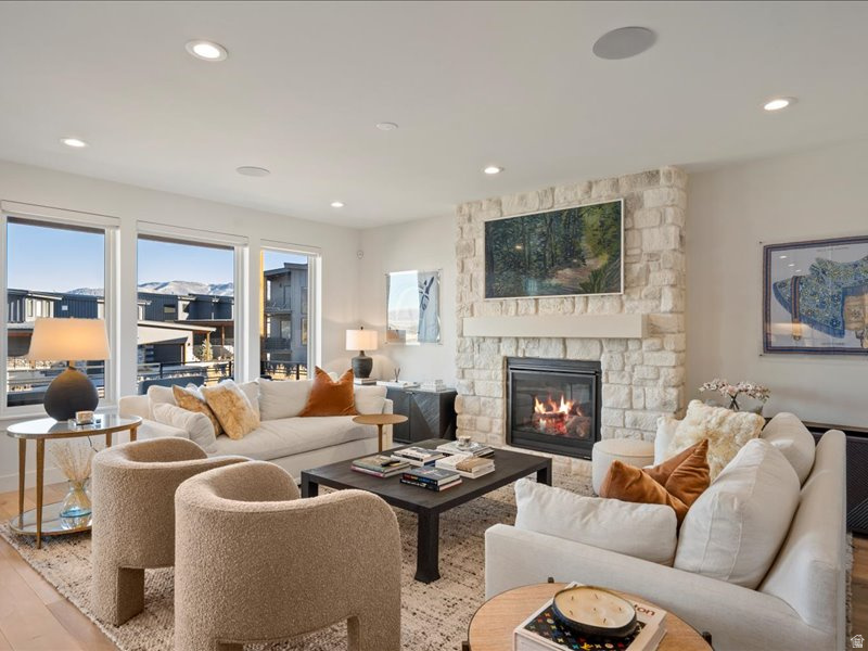 746 S 6300 E Huntsville, UT 84317