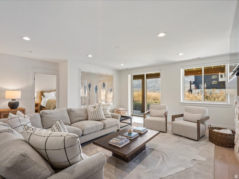 746 S 6300 E Huntsville, UT 84317