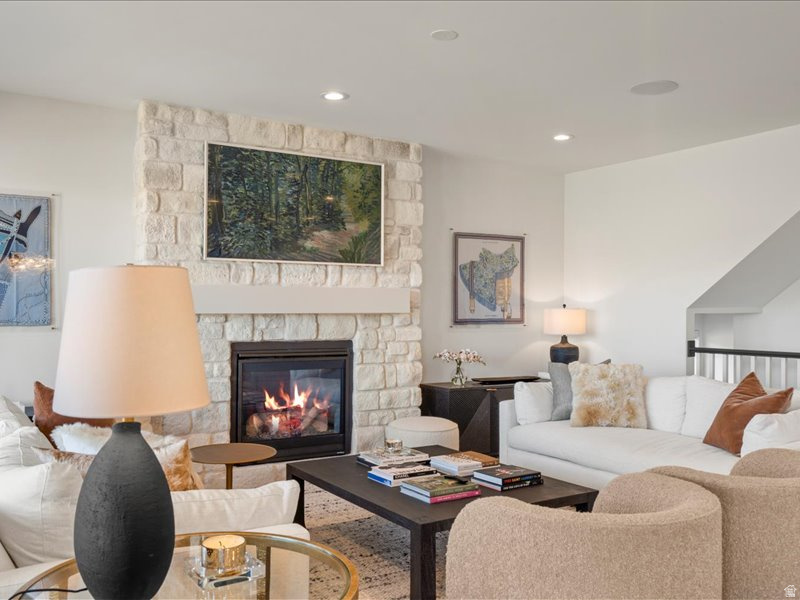 746 S 6300 E Huntsville, UT 84317