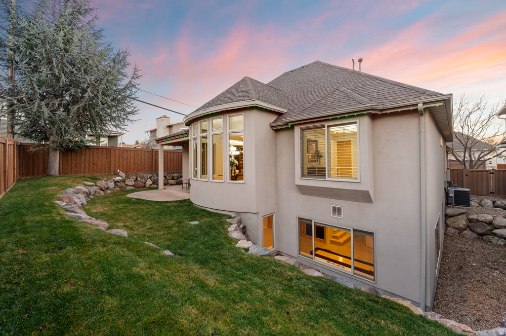 7195 S VILLANDRIE LN Salt Lake City, UT 84121