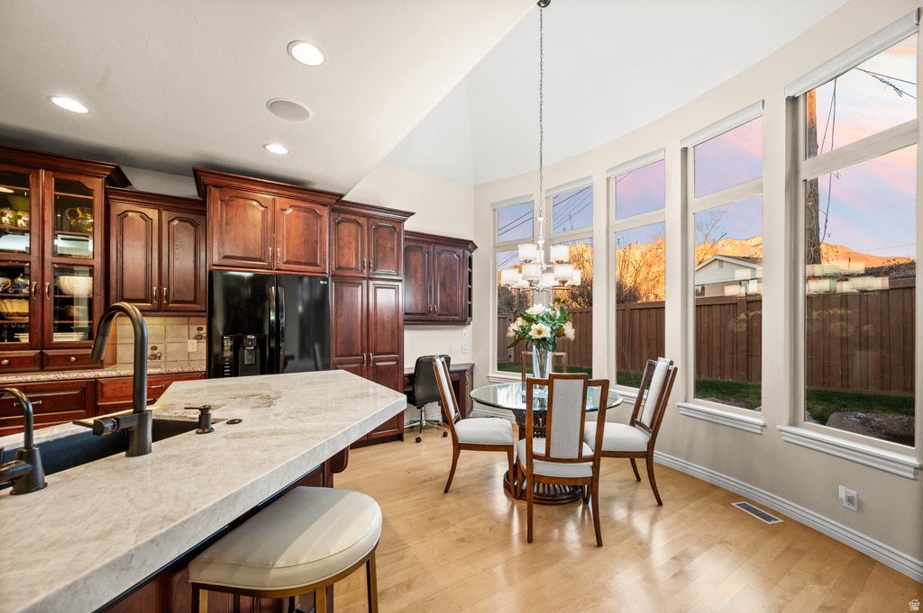 7195 S VILLANDRIE LN Salt Lake City, UT 84121