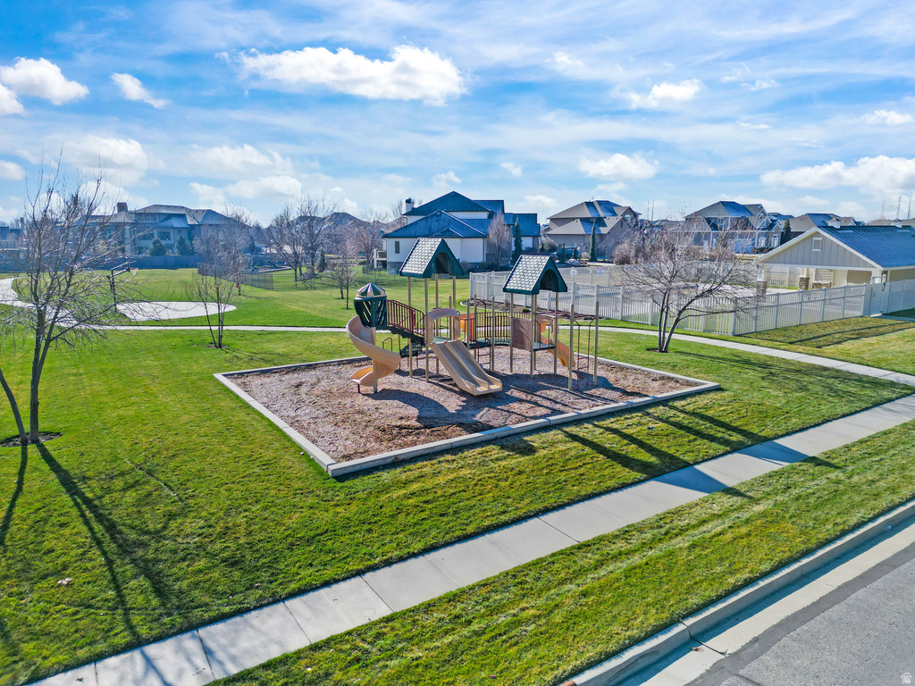 298 S 1150 W Farmington, UT 84025