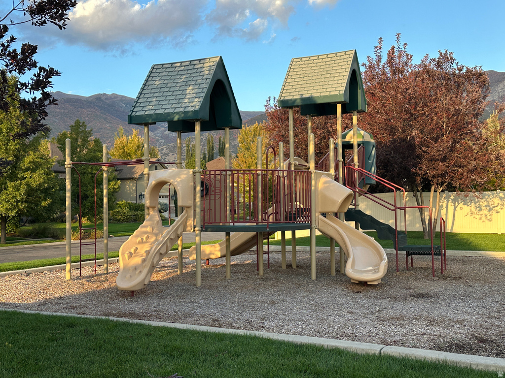 298 S 1150 W Farmington, UT 84025