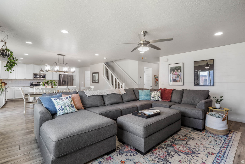 7204 N HONEY FIELD WAY Eagle Mountain, UT 84005