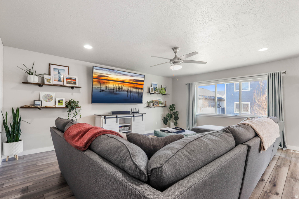 7204 N HONEY FIELD WAY Eagle Mountain, UT 84005