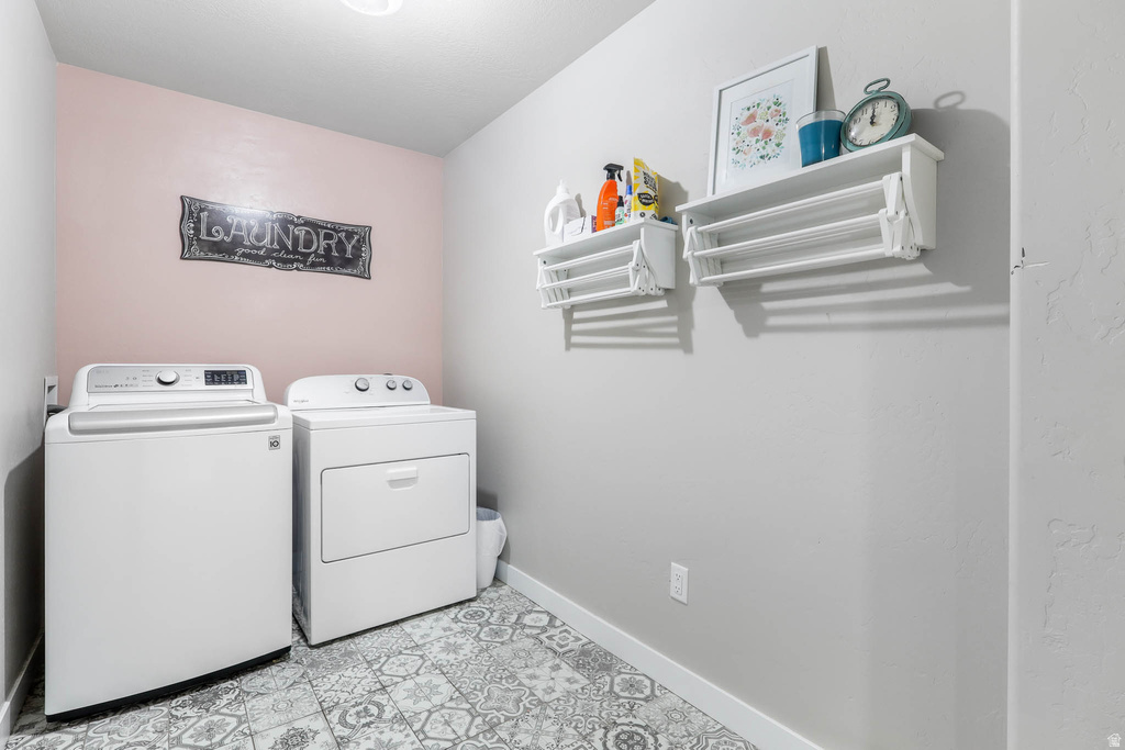 7204 N HONEY FIELD WAY Eagle Mountain, UT 84005