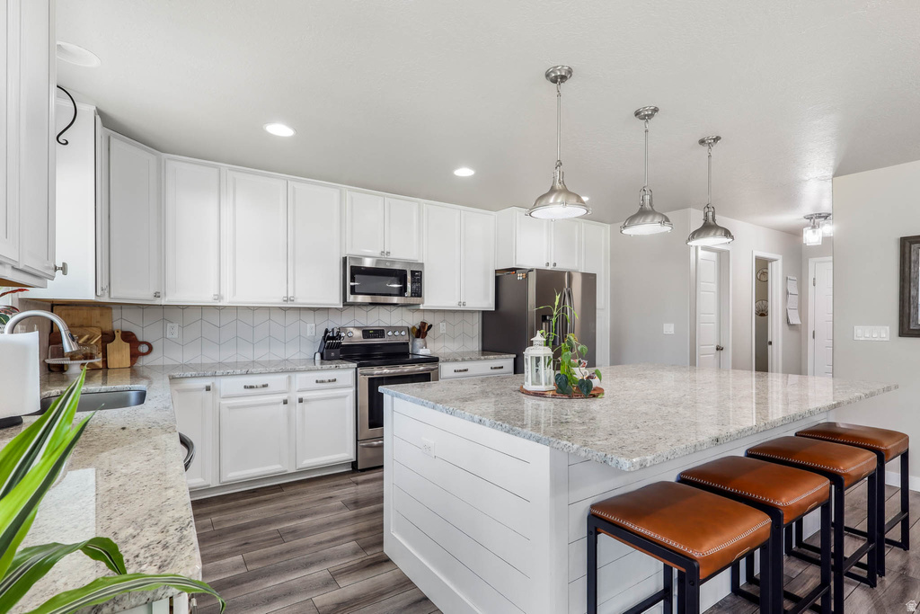 7204 N HONEY FIELD WAY Eagle Mountain, UT 84005