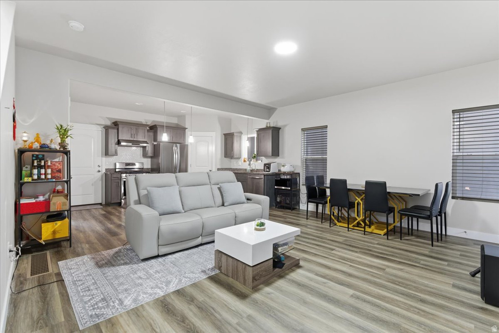 8680 N SHADOW CREEK ALLEY Eagle Mountain, UT 84005