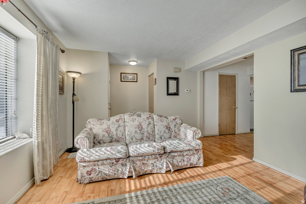 4694 S XANADU CIR Taylorsville, UT 84123