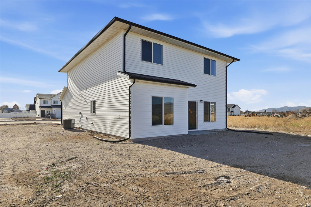 1135 E 1150 S Garland, UT 84312