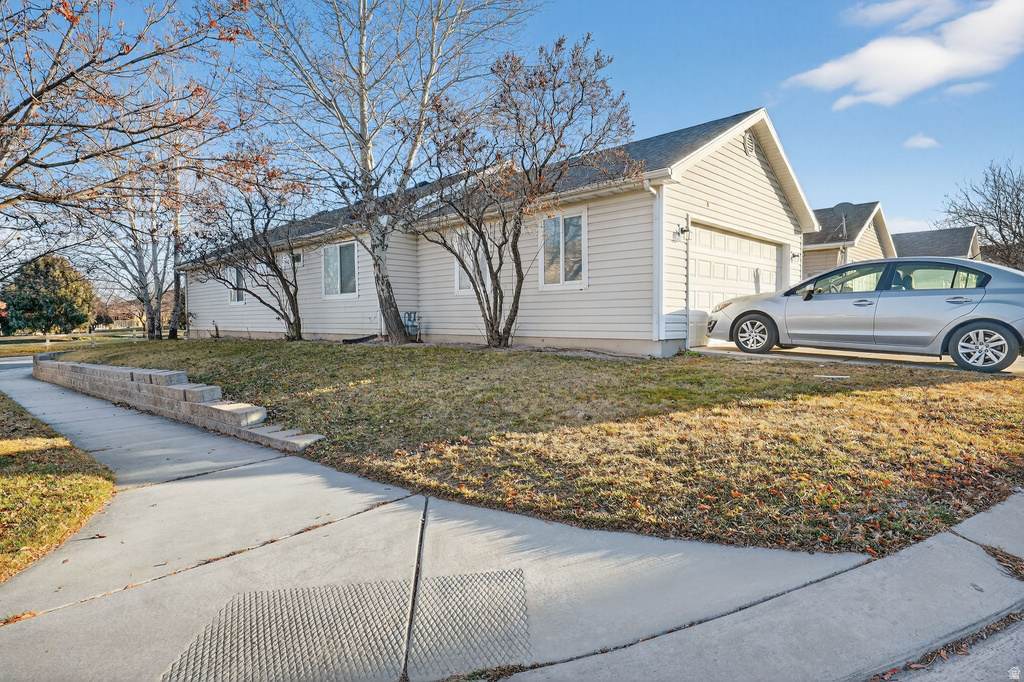 7809 N ASHPOINT CIR Eagle Mountain, UT 84005