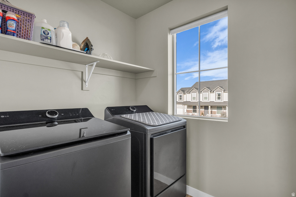 3677 W SAFFLOWER DR Lehi, UT 84048