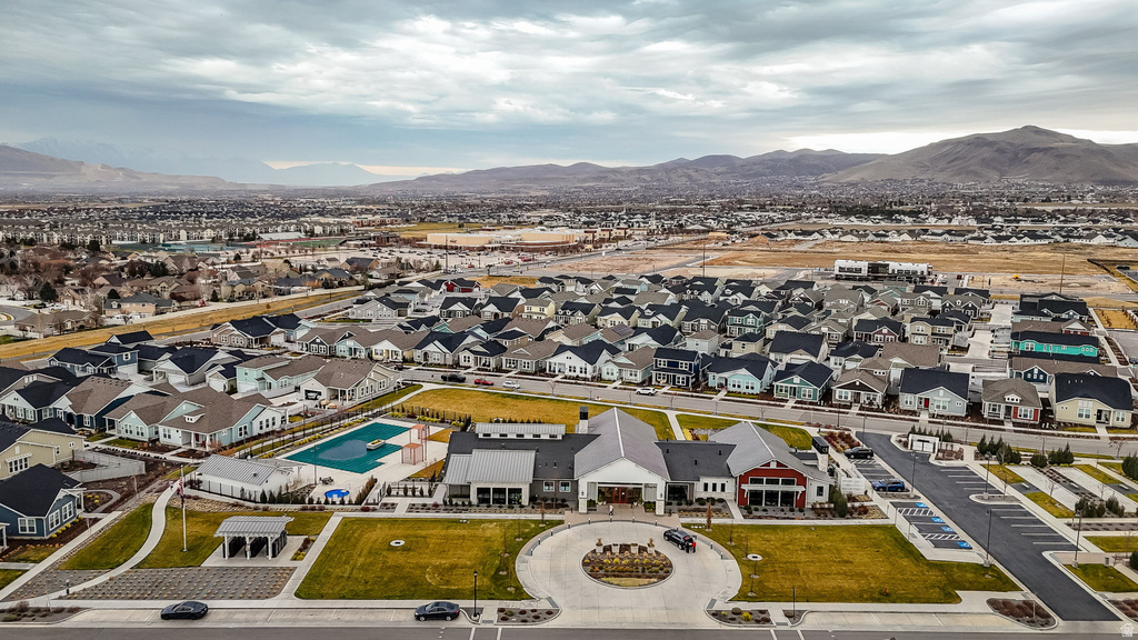 6043 W STONE WAY South Jordan, UT 84009