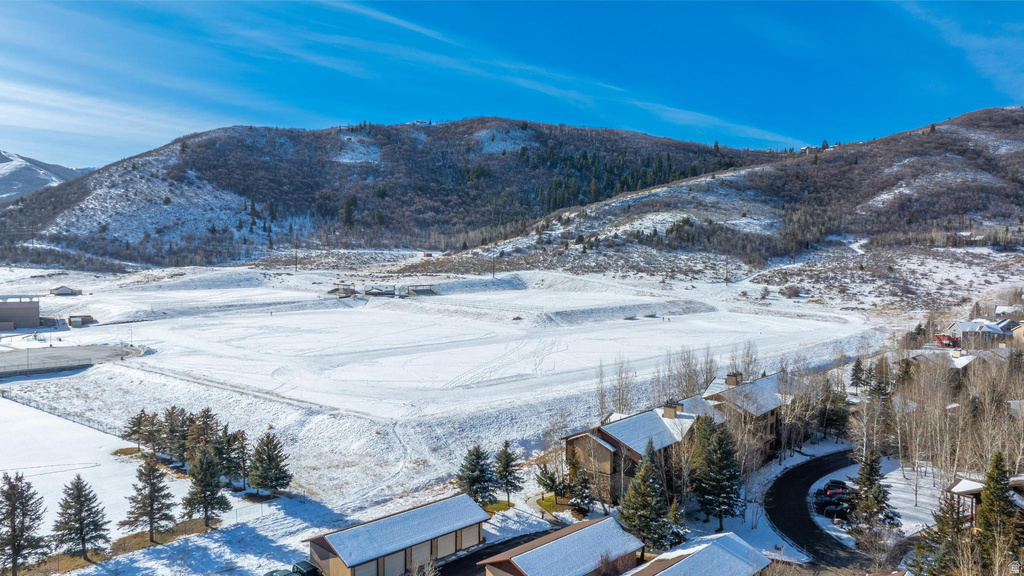 1600 N PINEBROOK BLVD #H10 Park City, UT 84098