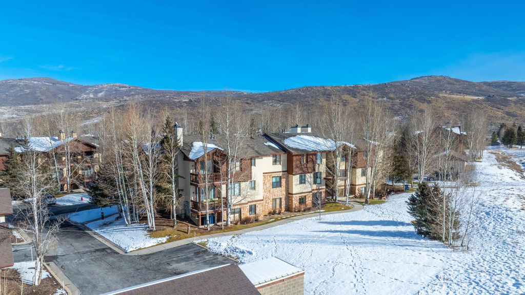 1600 N PINEBROOK BLVD #H10 Park City, UT 84098