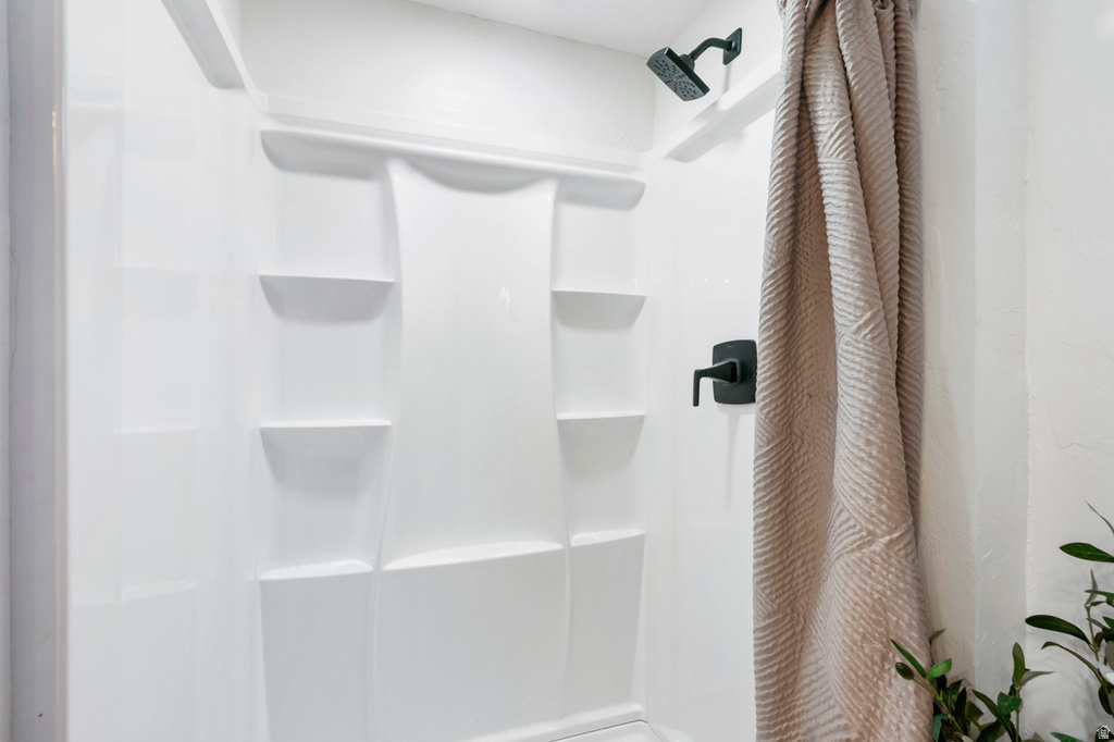 527 E 250 S Clearfield, UT 84015