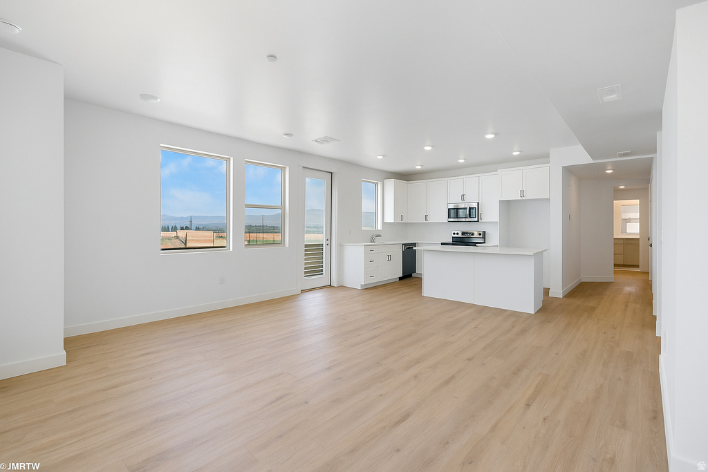 5232 W BLACK TWIG DR DR #102 South Jordan, UT 84009