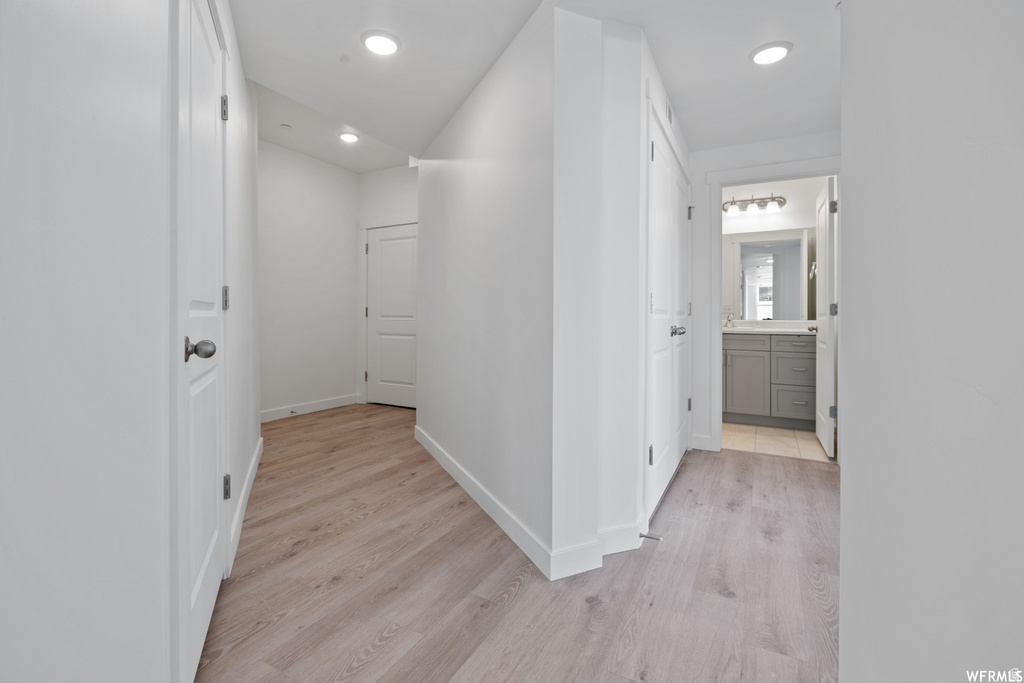 5232 W BLACK TWIG DR DR #102 South Jordan, UT 84009