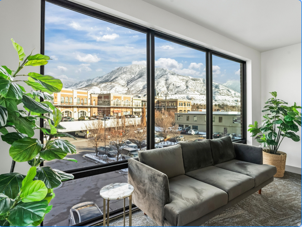 2240 E LANEY AVE #102 Holladay, UT 84117