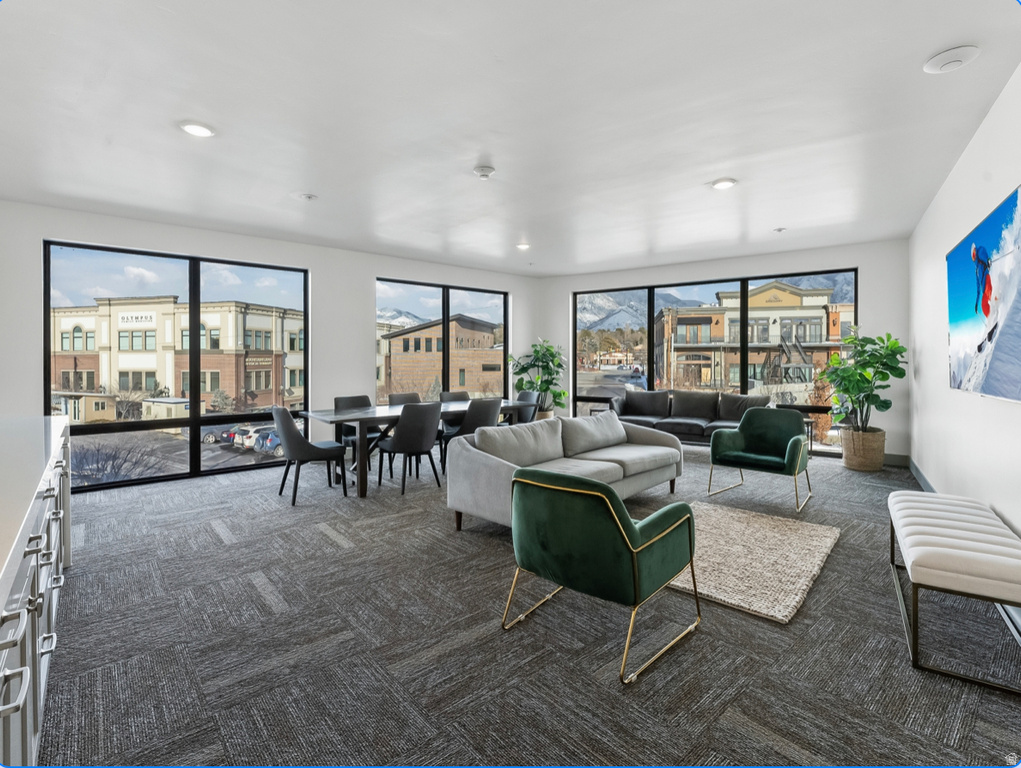 2240 E LANEY AVE #102 Holladay, UT 84117