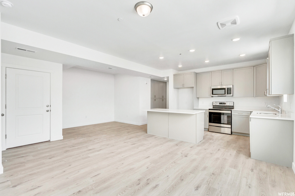 5232 W BLACK TWIG DR #201 South Jordan, UT 84009